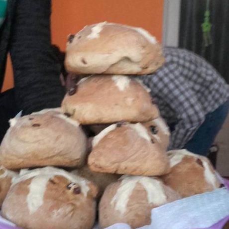 Hot Cross Bun (Angol mazsolás zsemle)