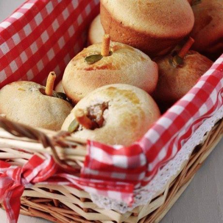 Almás kelt muffin