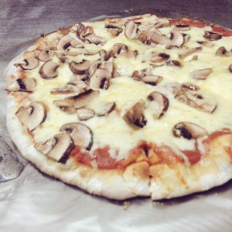 Gombás pizza