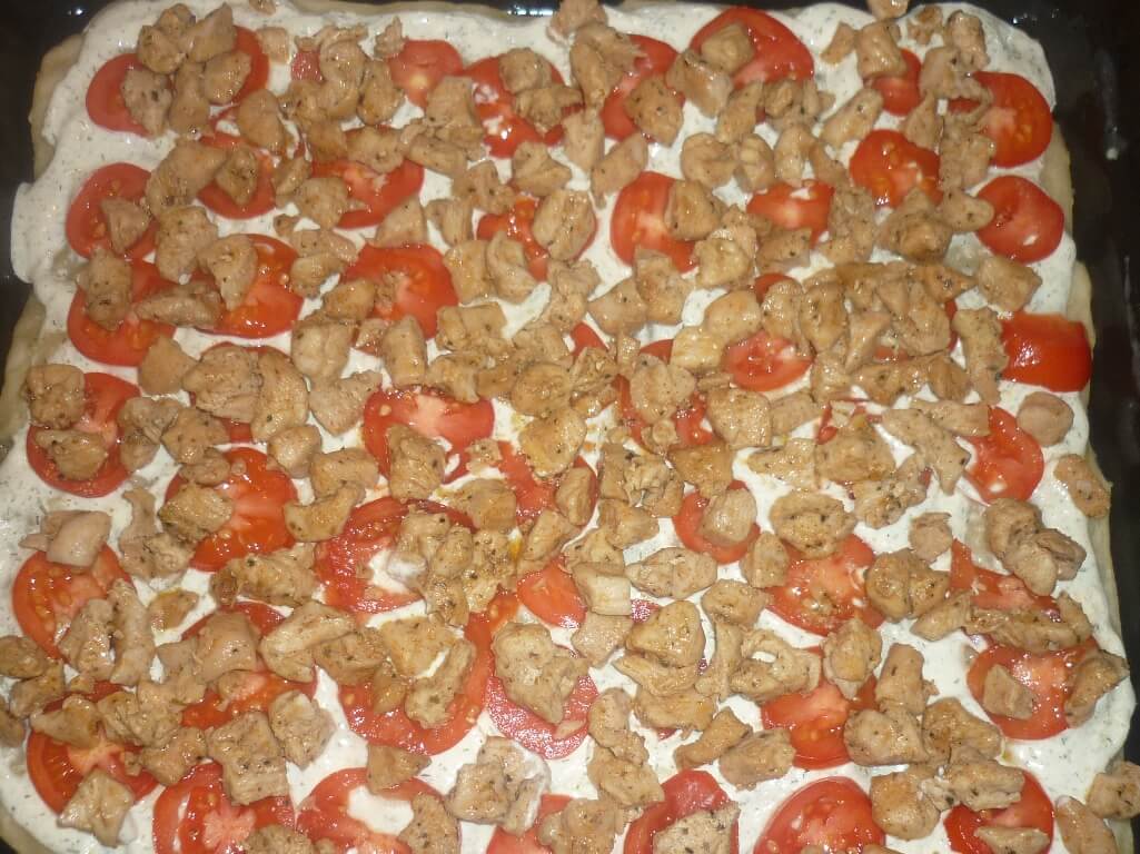 Gyros pizza elkészítésének 1. lépése
