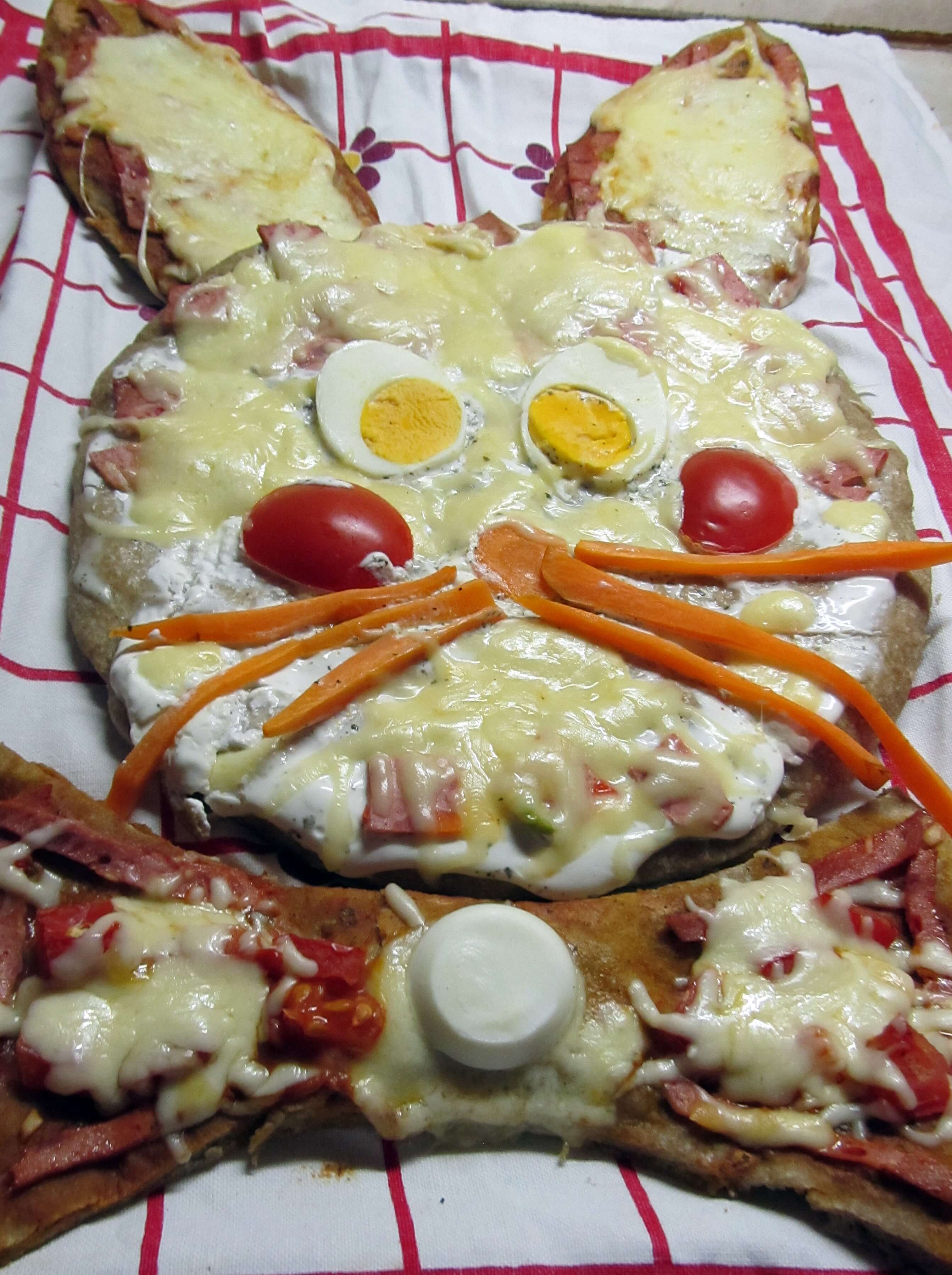 Pizza nyuszi elkészítésének 1. lépése