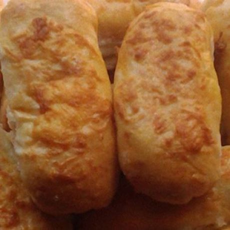 SAJTOS HOT-DOG FÜSTÖLT BAROMFI VIRSLIVEL