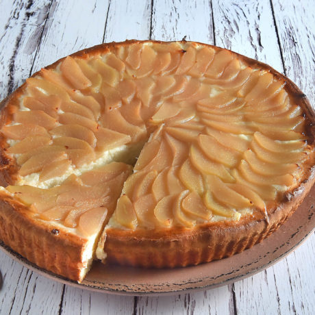 Tejbegrízes pite körtével