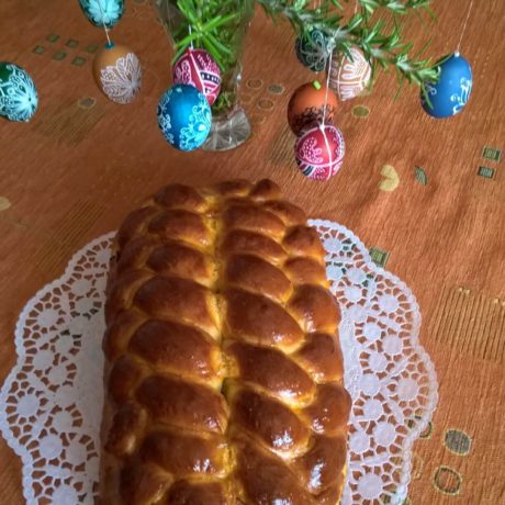 Foszlós (tejmentes) húsvéti kalács