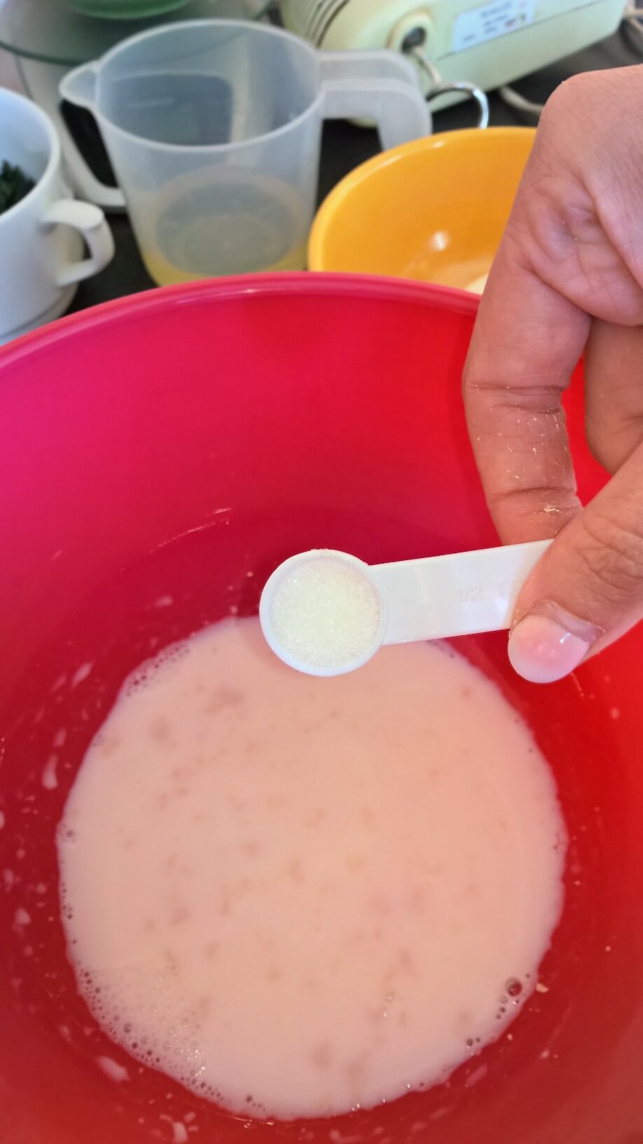 Spenótos mozzarellás csiga elkészítésének 3. lépése