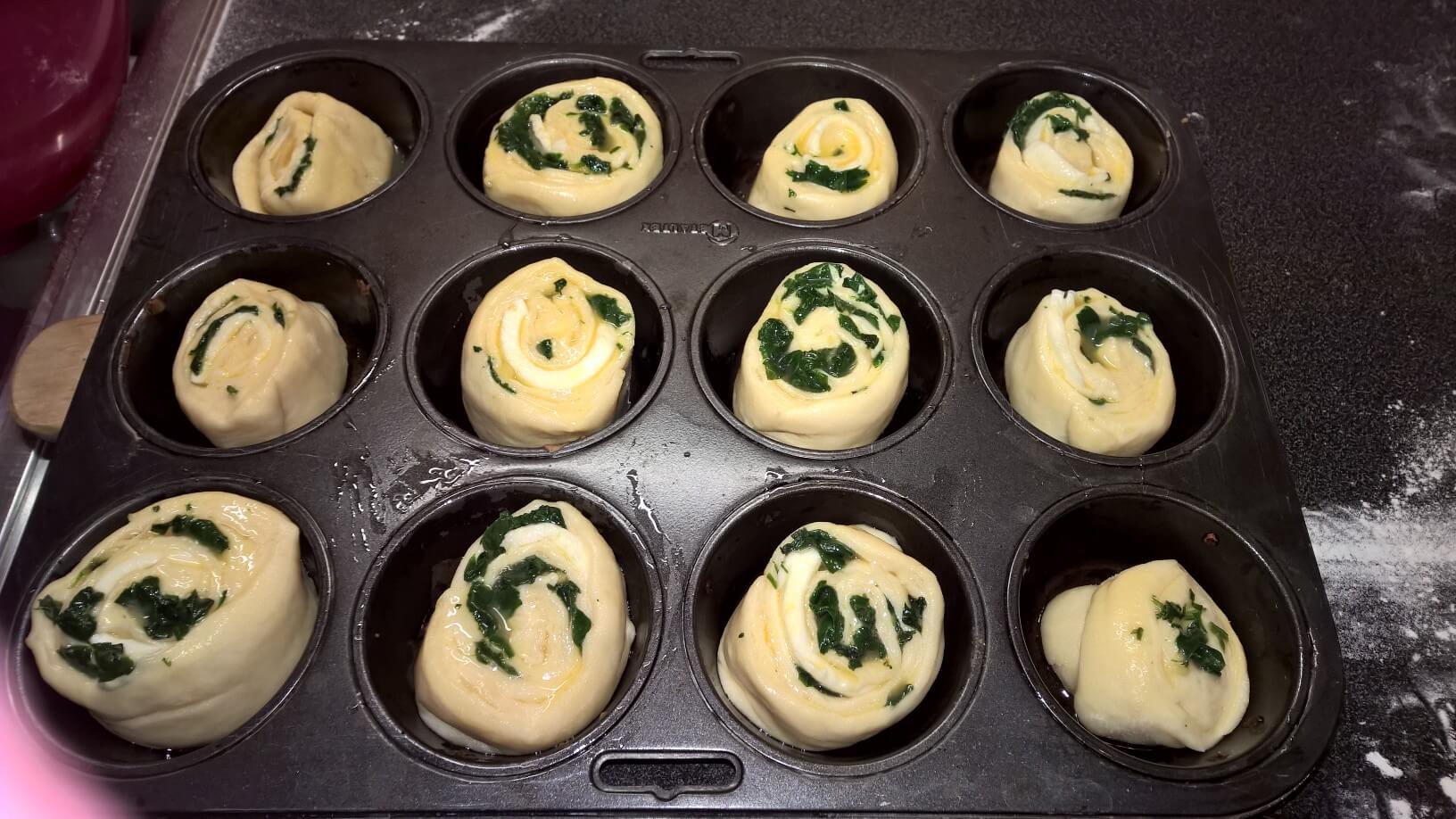 Spenótos mozzarellás csiga elkészítésének 22. lépése
