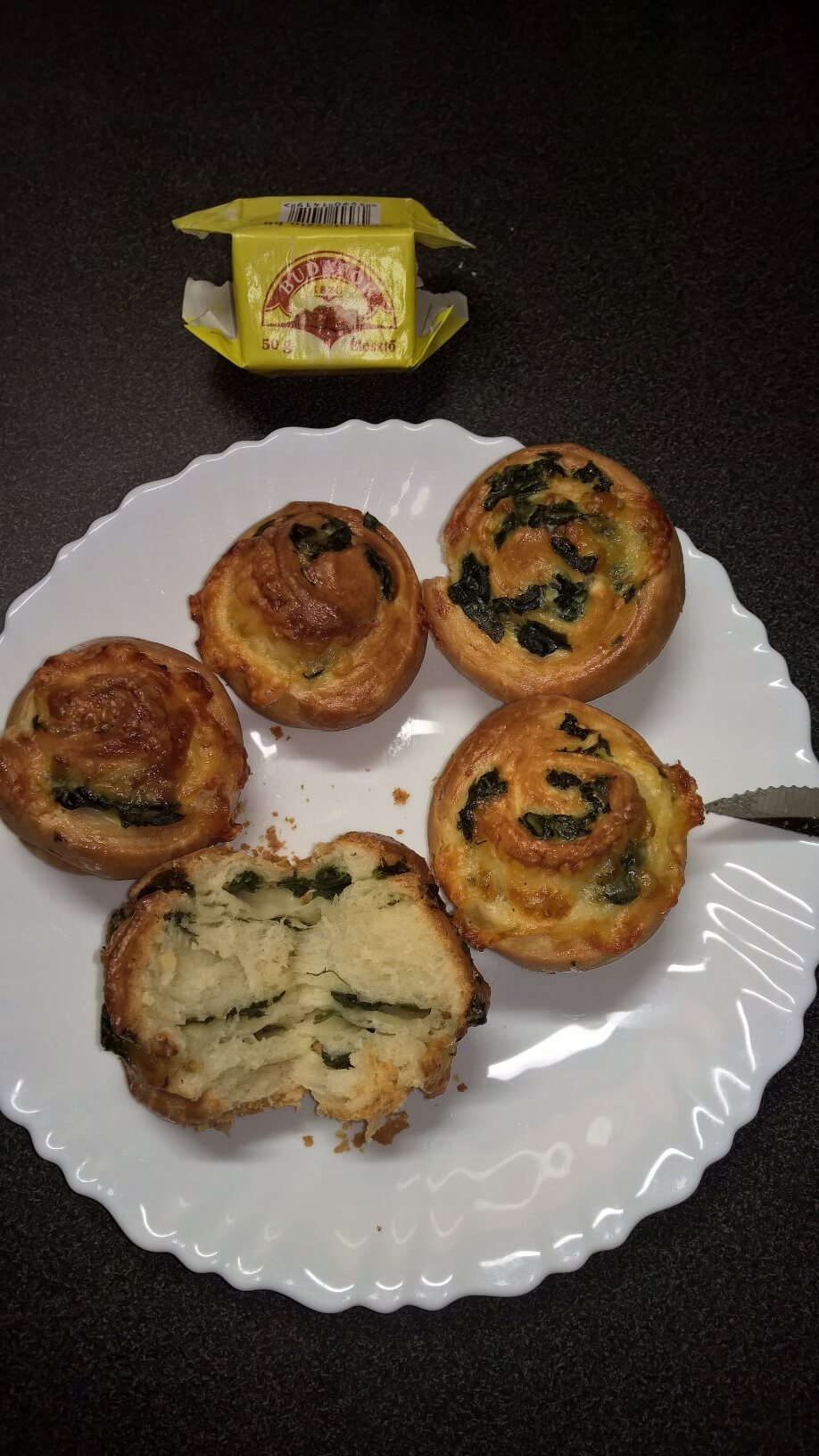 Spenótos mozzarellás csiga elkészítésének 23. lépése